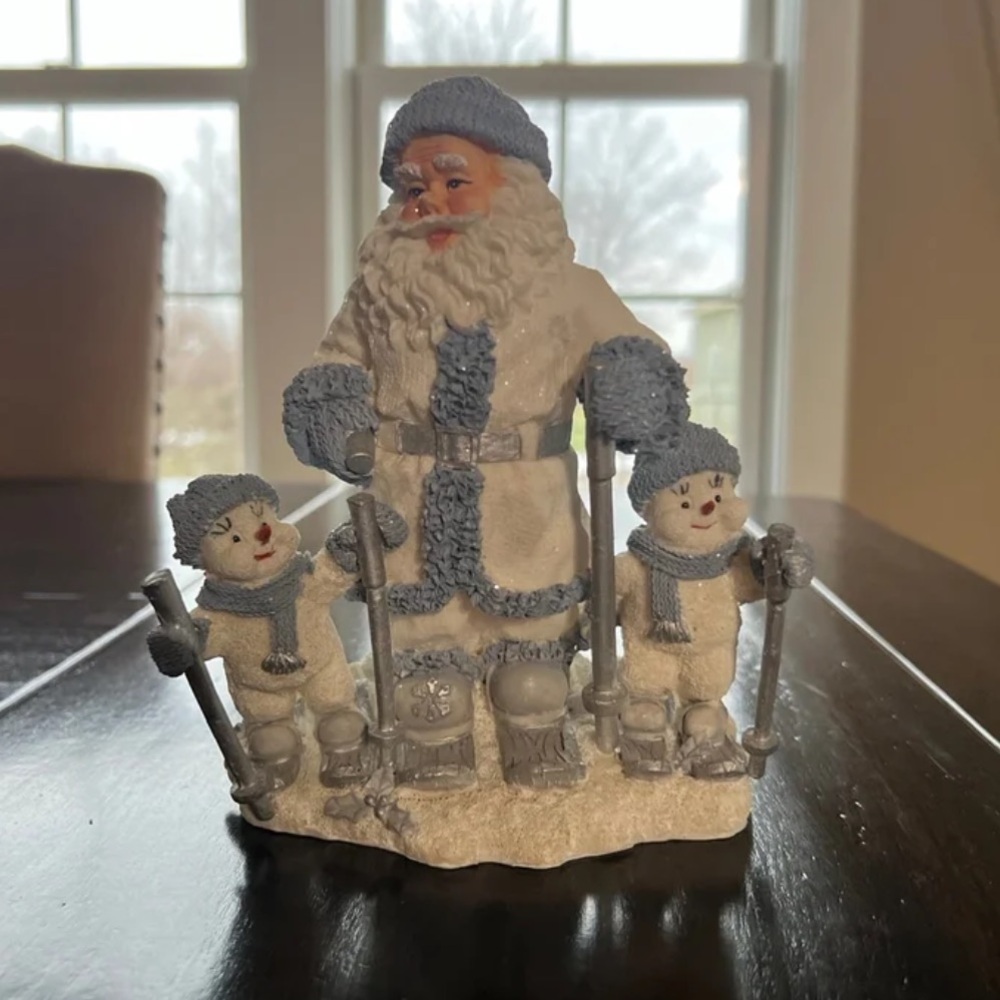 Snow Buddies Encore Vintage Santa 8” with Buddies Skiing